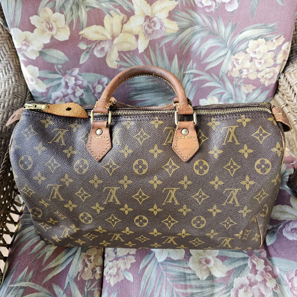 Lv bag - Picture 10 of 16